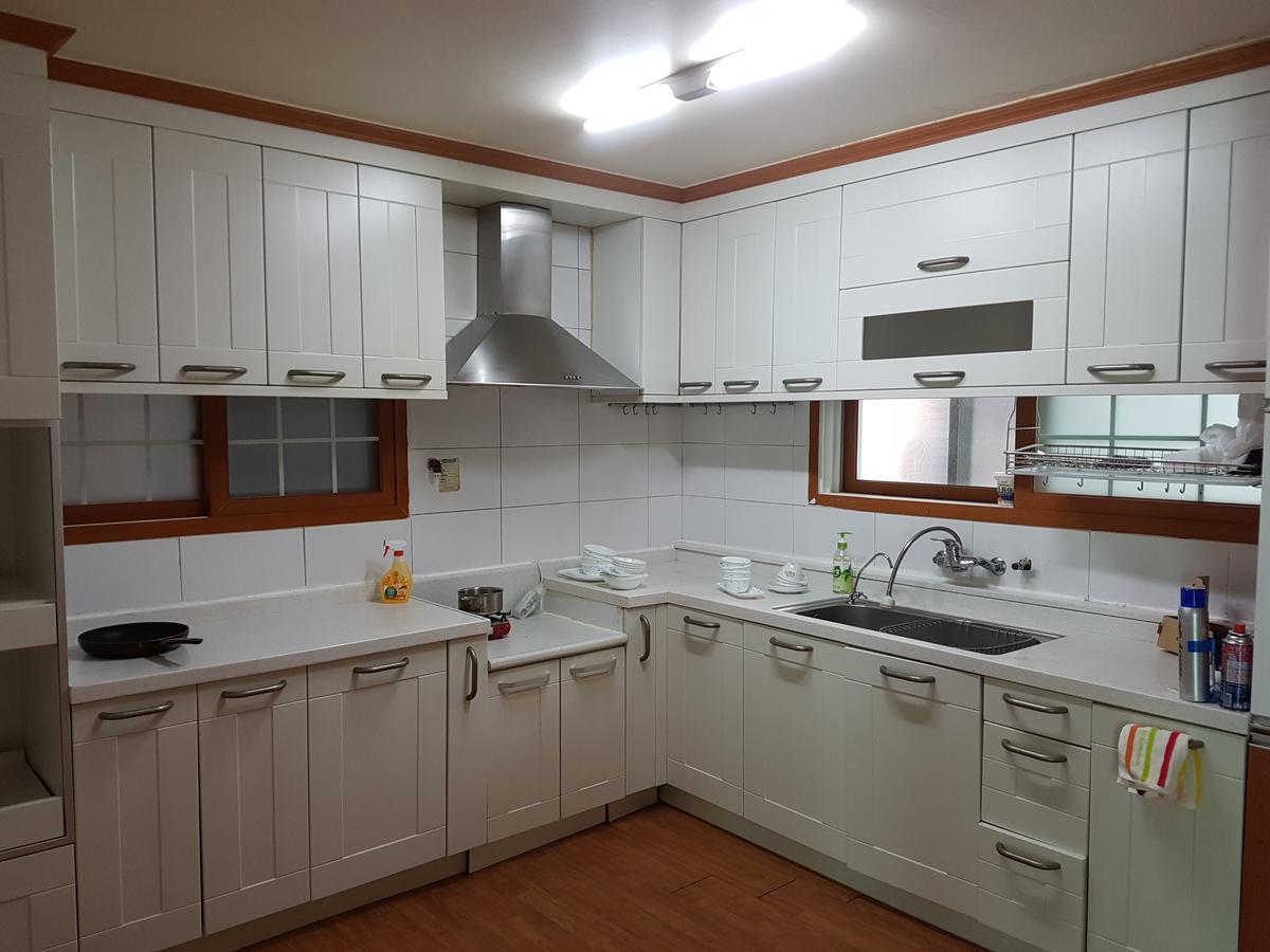 فندق Kona House انشيون المظهر الخارجي الصورة